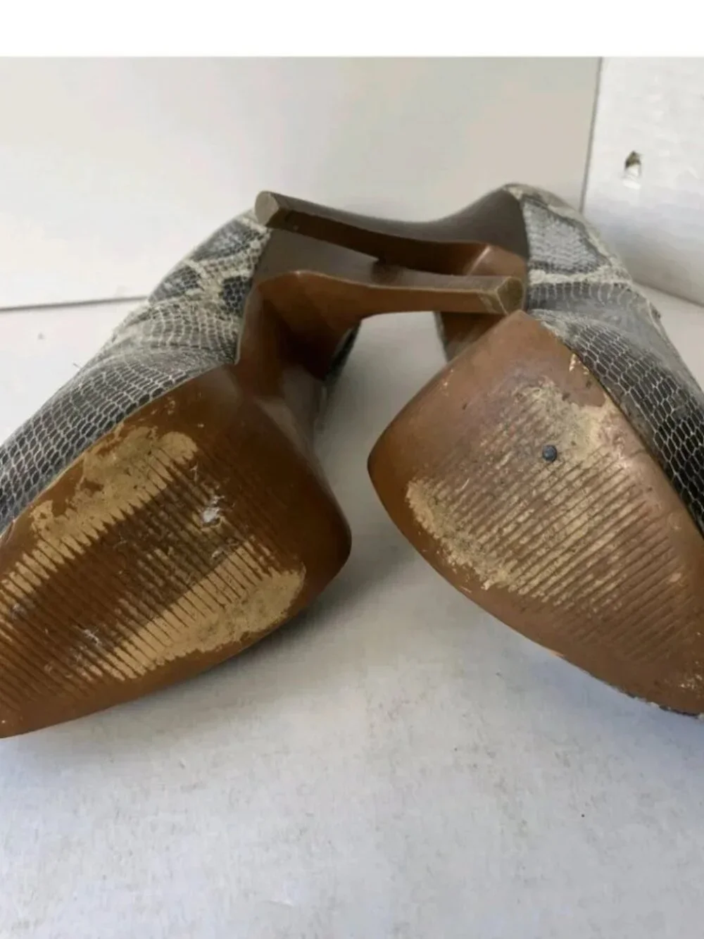 Steve Madden Snakeskin Platform Pumps Size 10 Stiletto High Heels